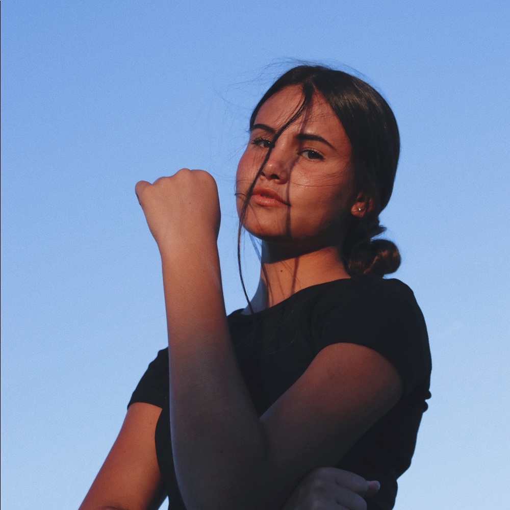 Meet your Posher, Olivia